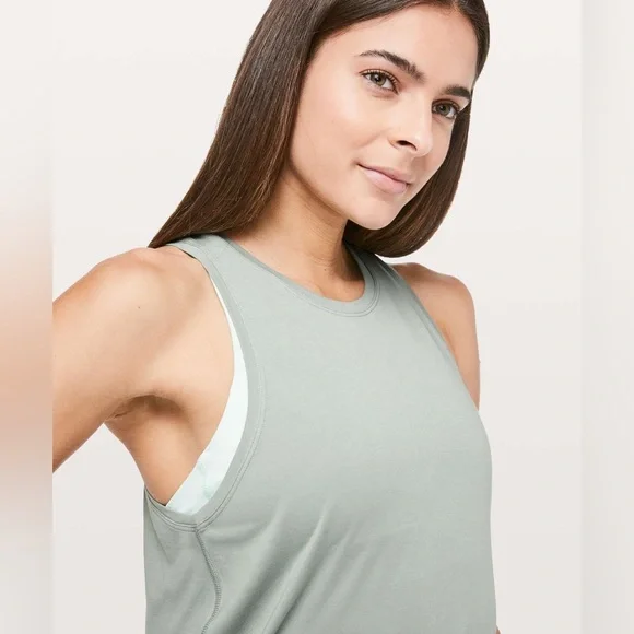 Lululemon All Tied Up Tank in Palm Court Size 6 - Picture 4 of 16